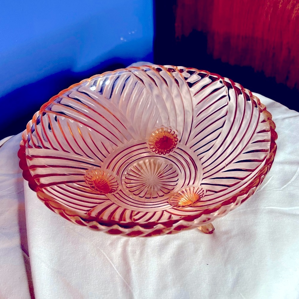 Pink Depression Optic Swirl Prismatic 3 Foot Bowl